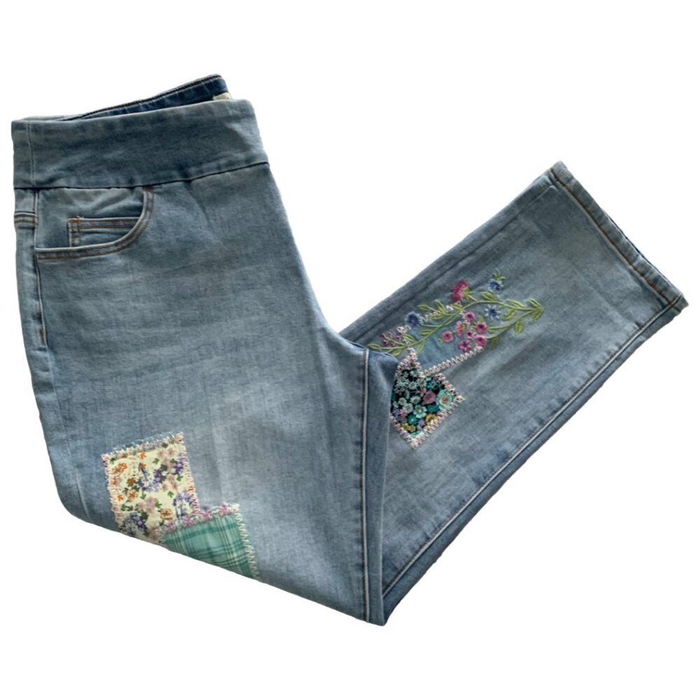 NWOT COLDWATER CREEK Womens' Petals & Patches Embroidered Pull On Jeans Sz 16P - Picture 6 of 8